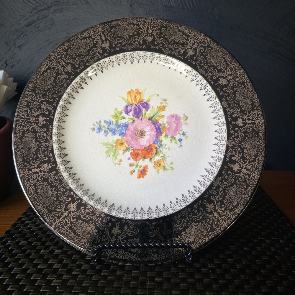 Set of 4 IMPERIAL SALEM CHINA CO Floral 23 karat Gold Black 10.75" Dinner Plates